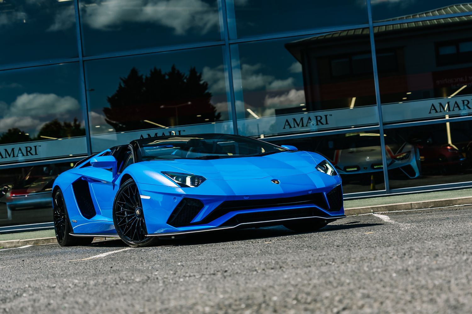 Lamborghini Aventador S Roadster LP 740-4
