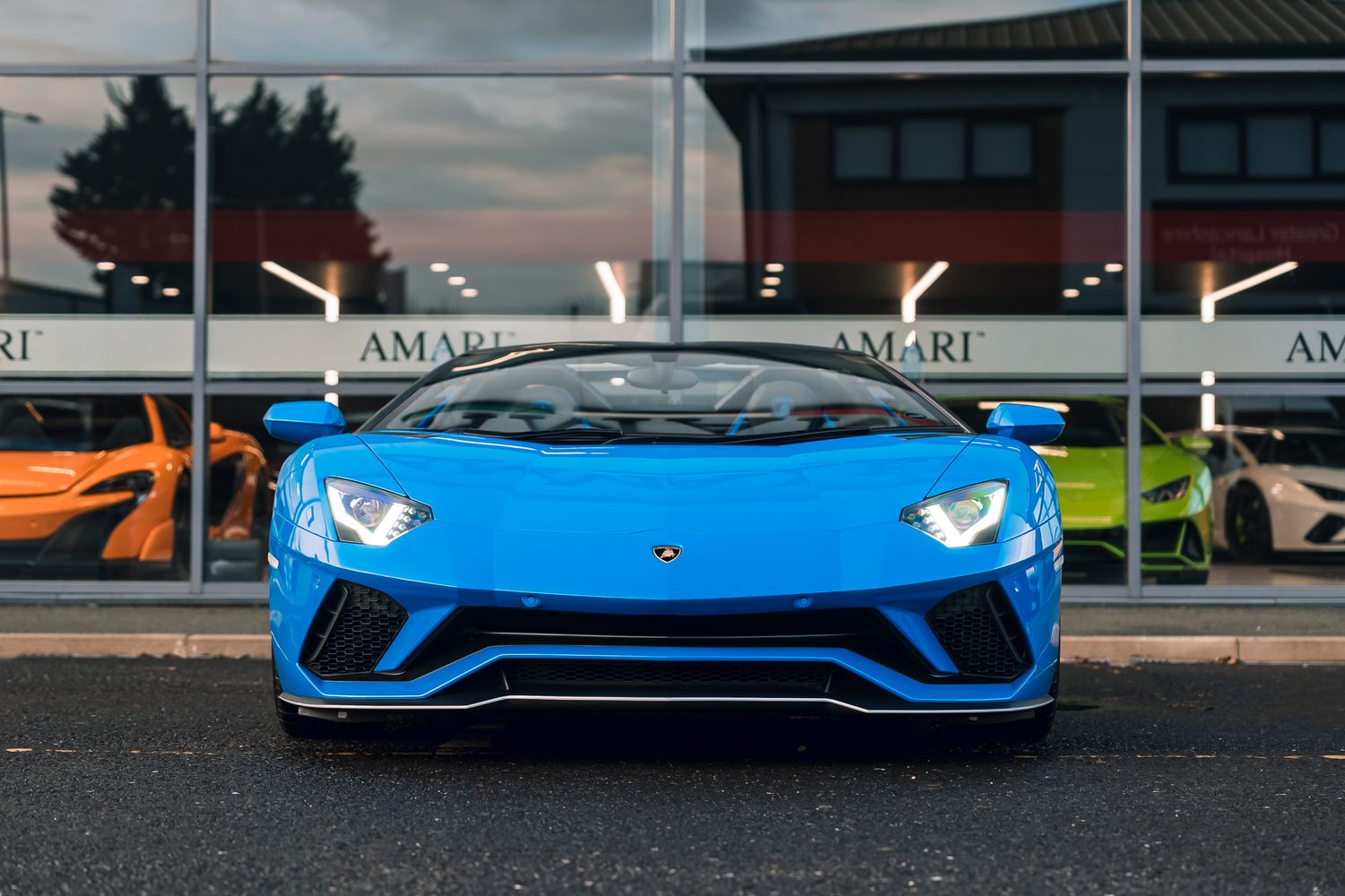 Lamborghini Aventador S Roadster LP 740-4