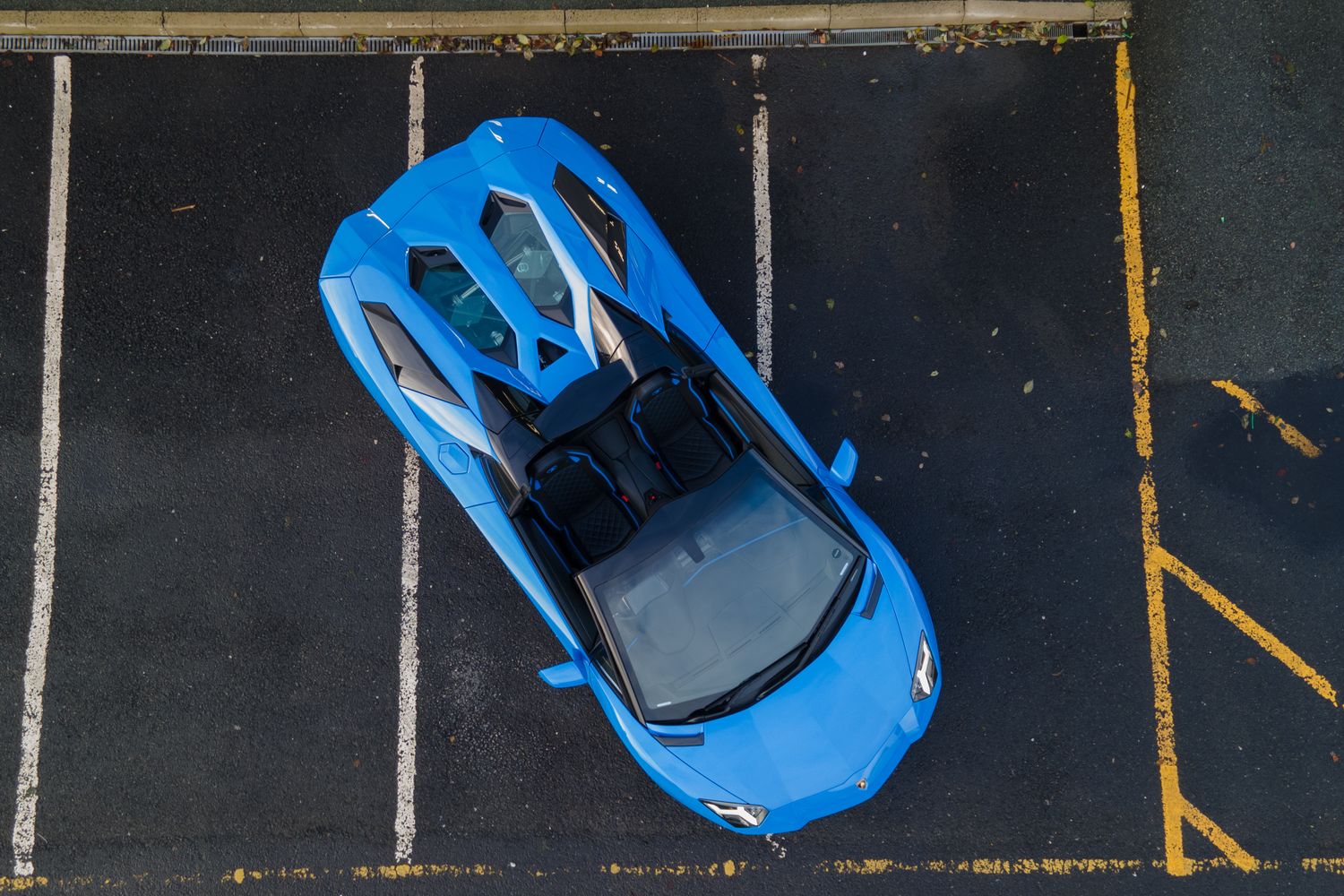 Lamborghini Aventador S Roadster LP 740-4
