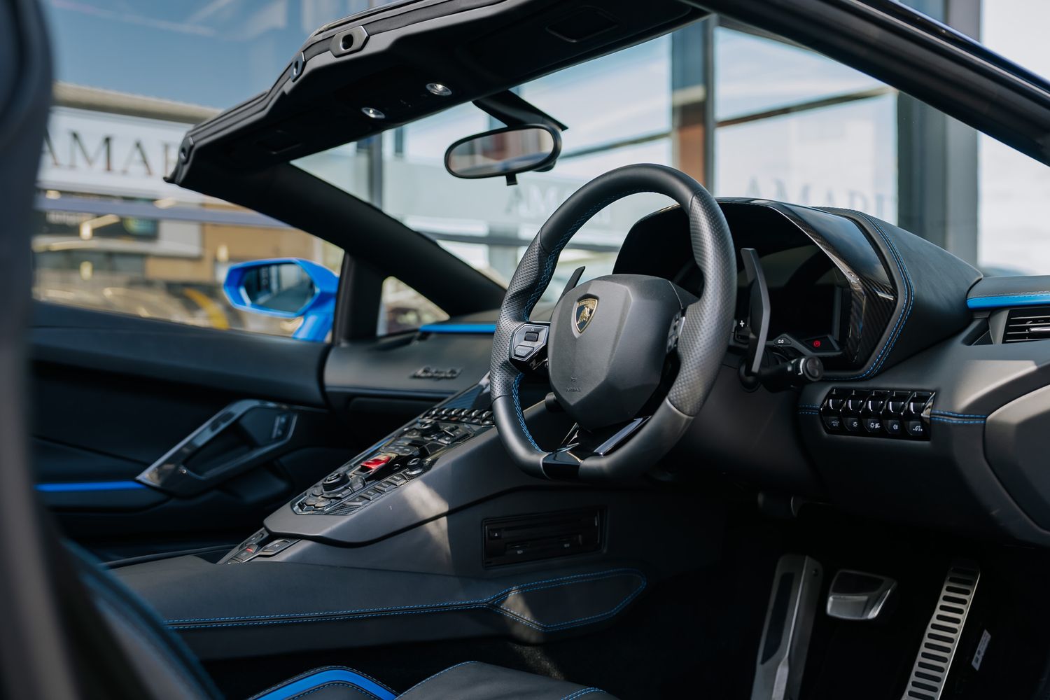 Lamborghini Aventador S Roadster LP 740-4