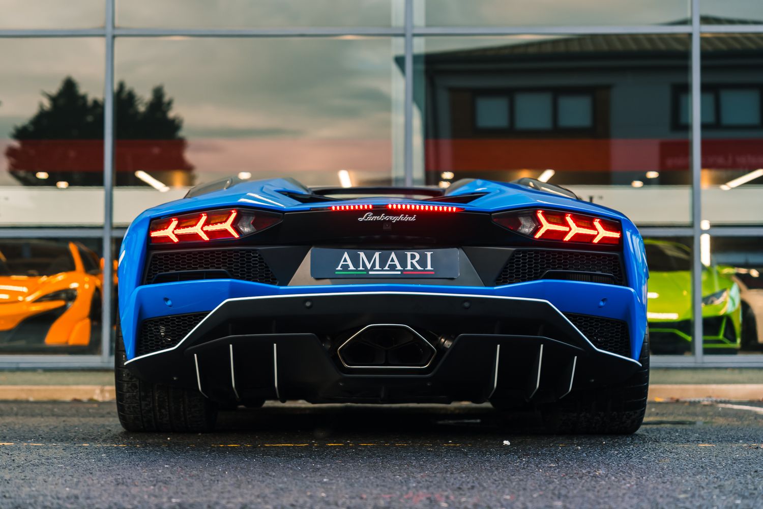 Lamborghini Aventador S Roadster LP 740-4