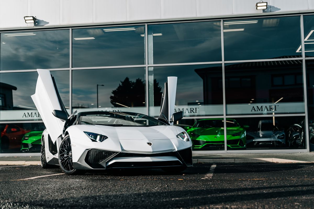 Lamborghini Aventador SV Roadster LP 750-4