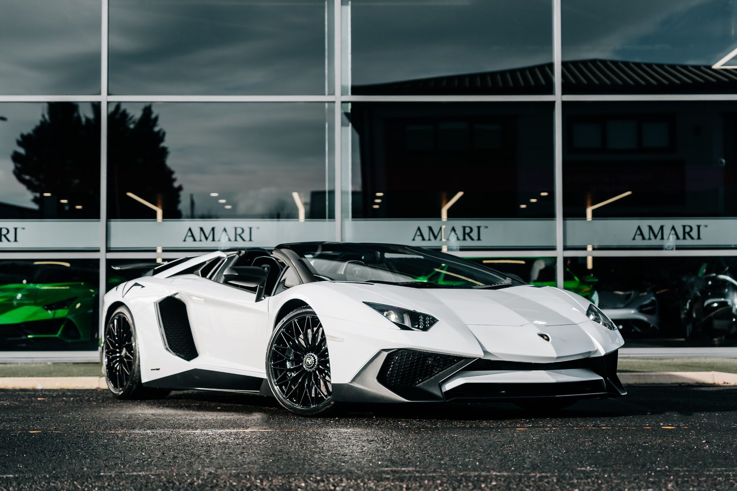 Lamborghini Aventador SV Roadster LP 750-4