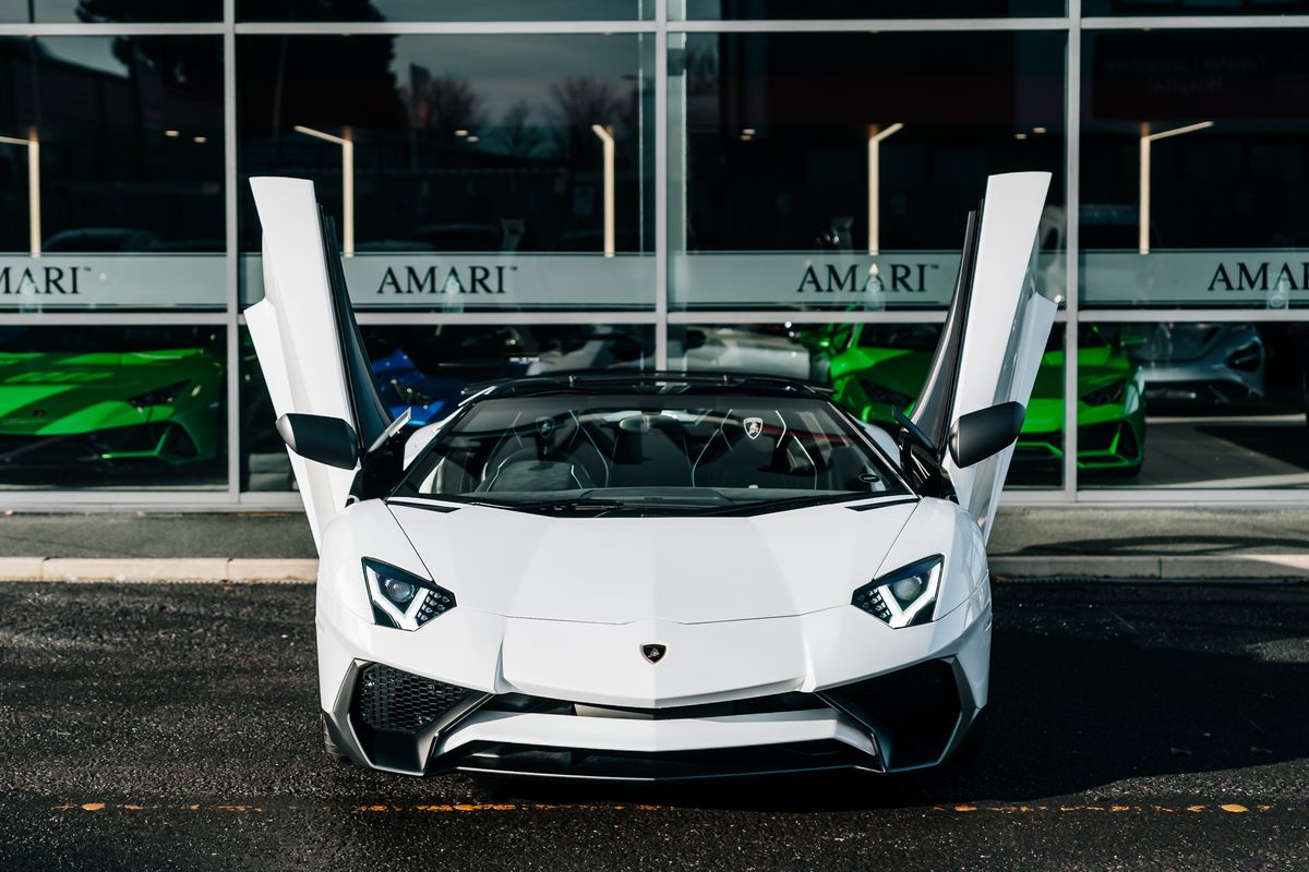 Lamborghini Aventador SV Roadster LP 750-4