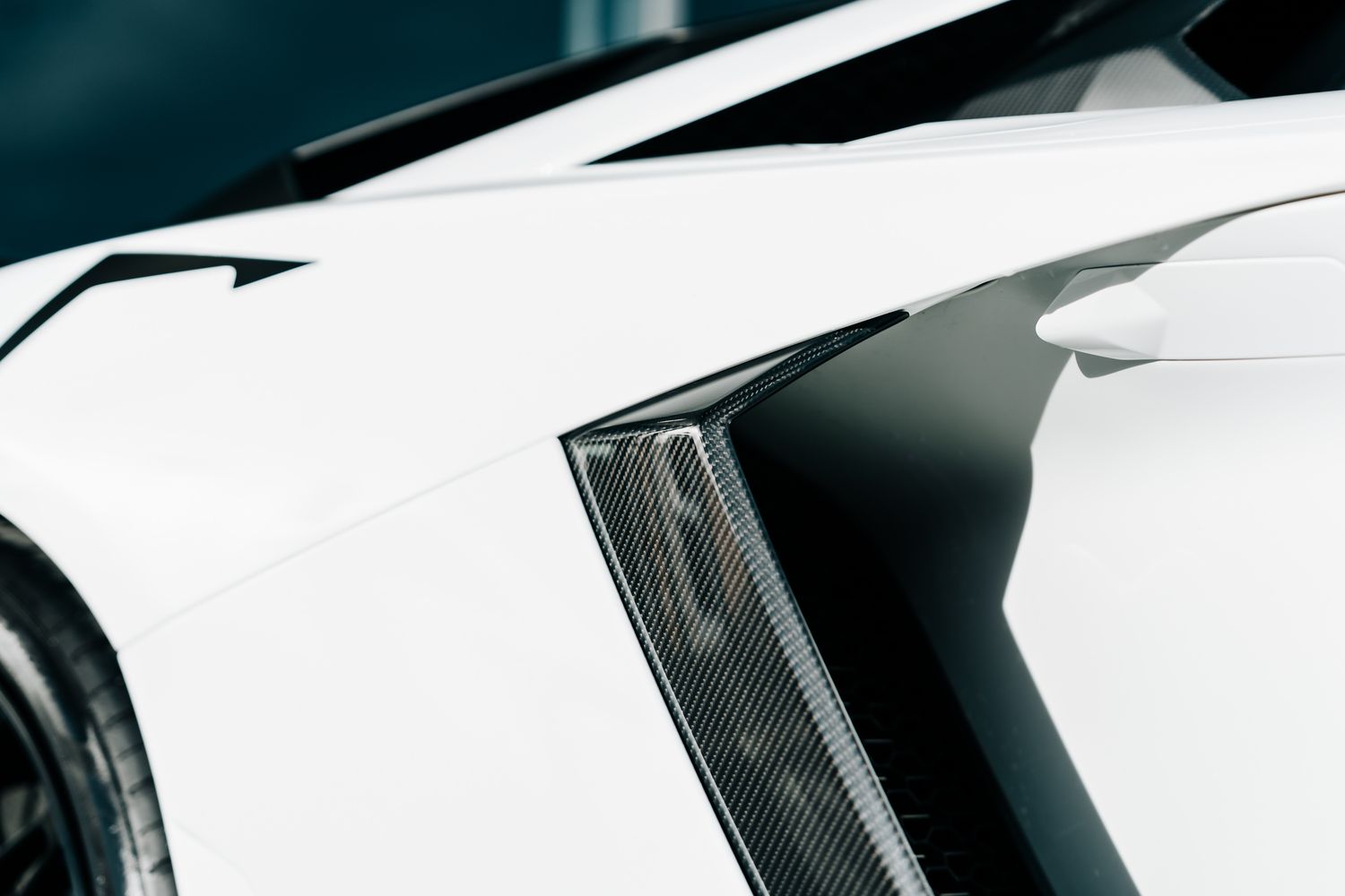 Lamborghini Aventador SV Roadster LP 750-4