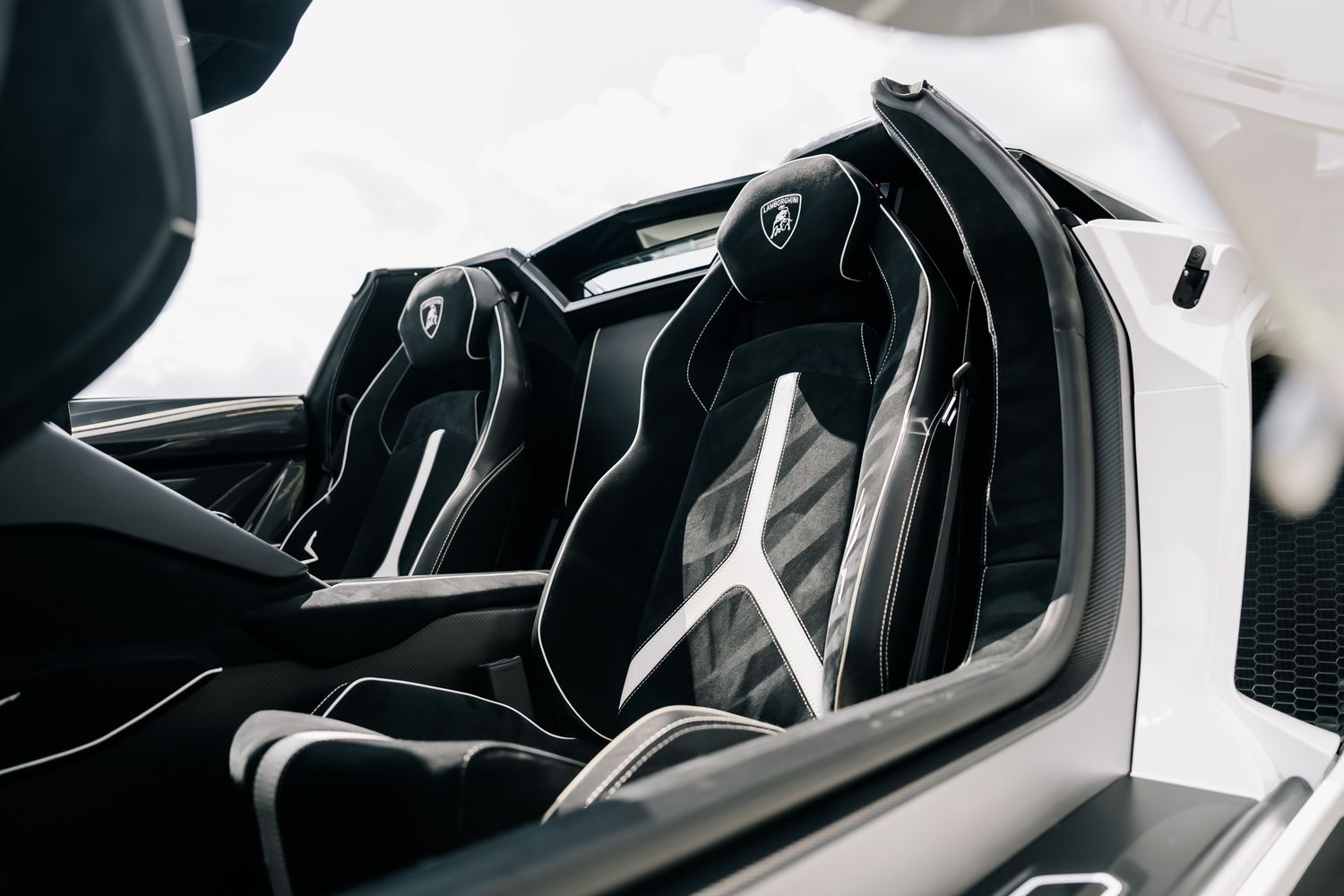 Lamborghini Aventador SV Roadster LP 750-4