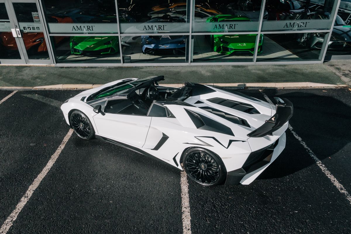 Lamborghini Aventador SV Roadster LP 750-4
