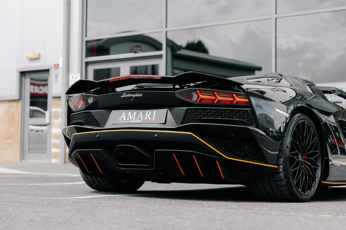Lamborghini Aventador S Roadster LP 740-4