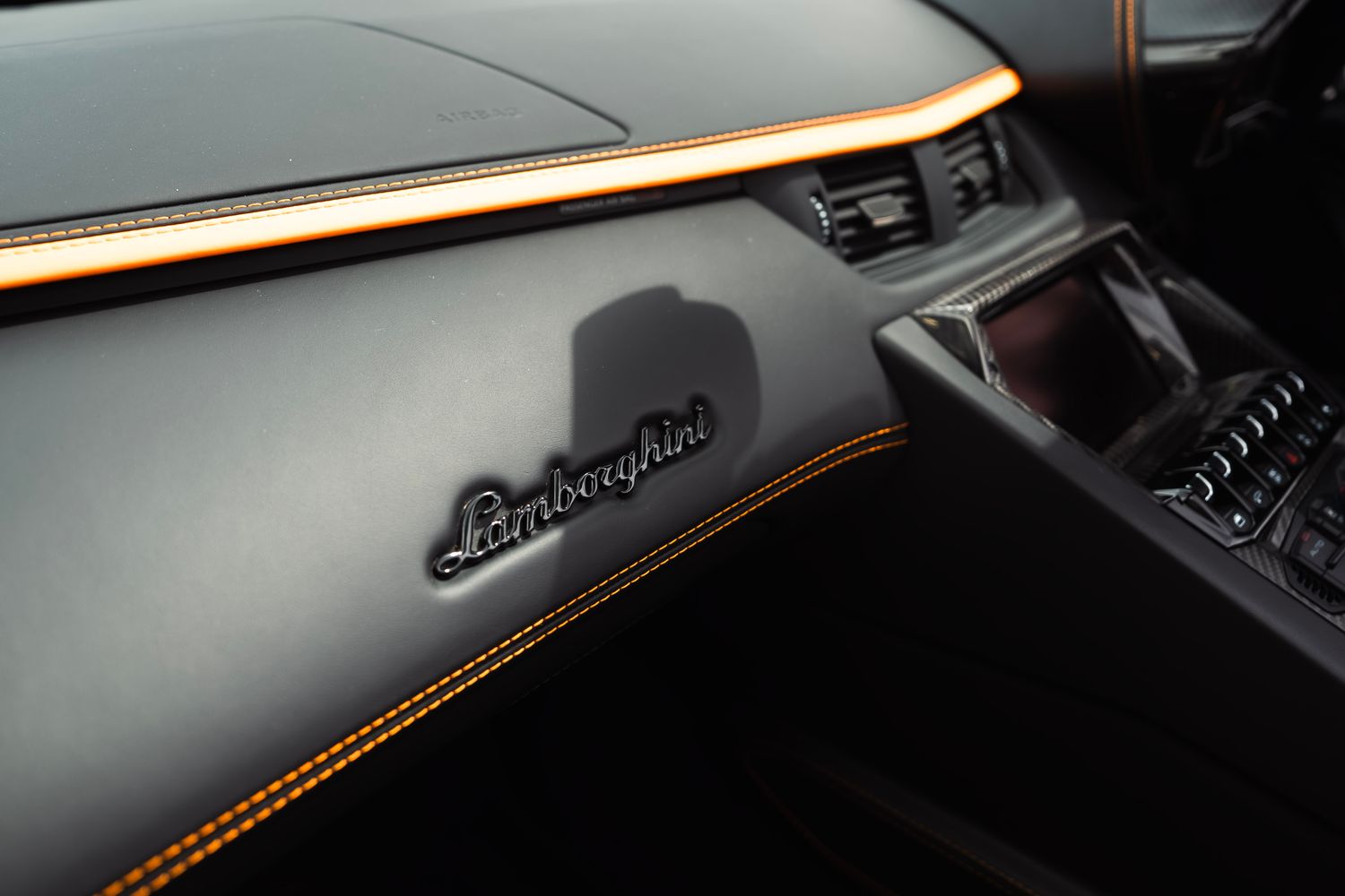 Lamborghini Aventador S Roadster LP 740-4