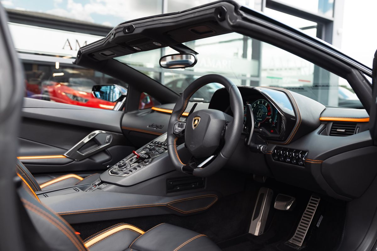 Lamborghini Aventador S Roadster LP 740-4