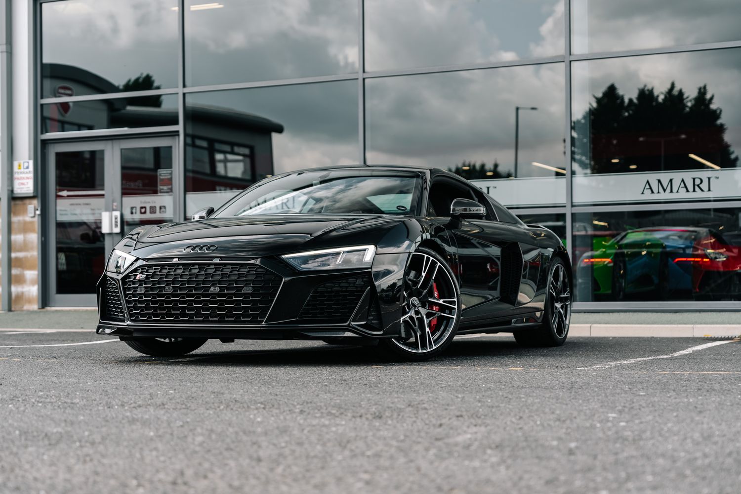 AUDI R8 Performance Carbon Black