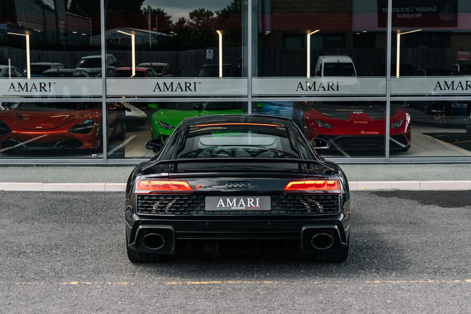 AUDI R8 Performance Carbon Black