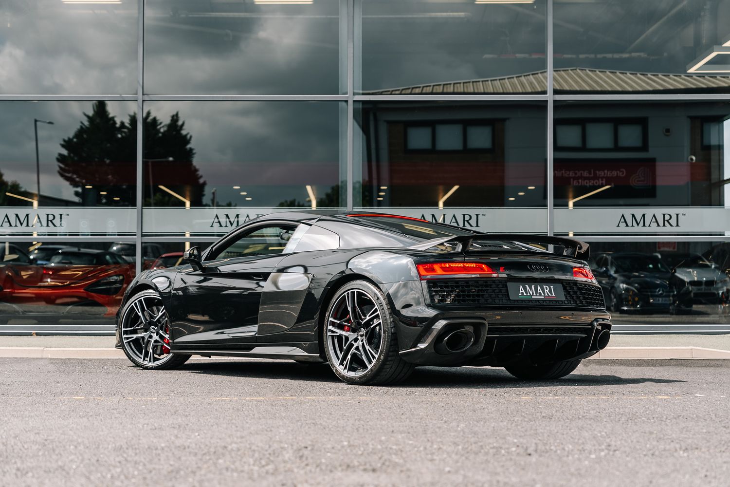 AUDI R8 Performance Carbon Black