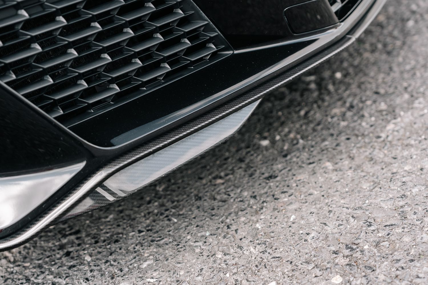 AUDI R8 Performance Carbon Black