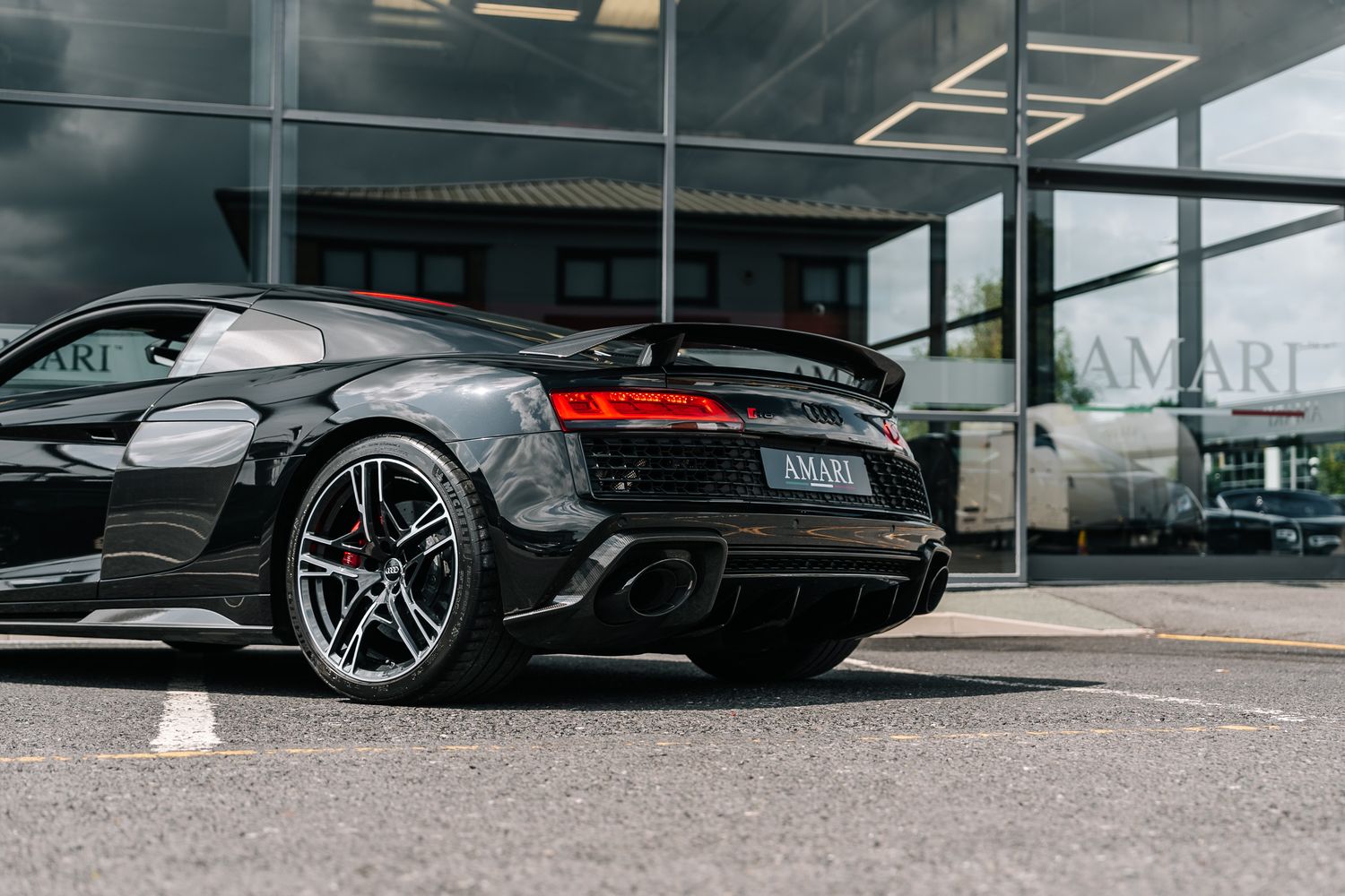 AUDI R8 Performance Carbon Black