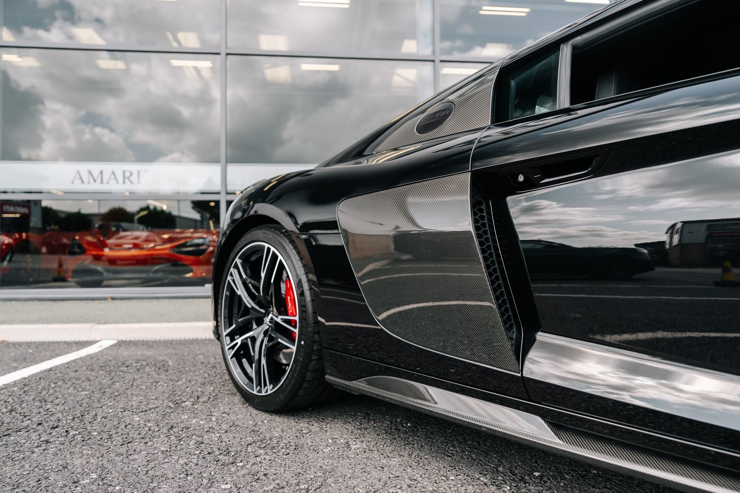 AUDI R8 Performance Carbon Black