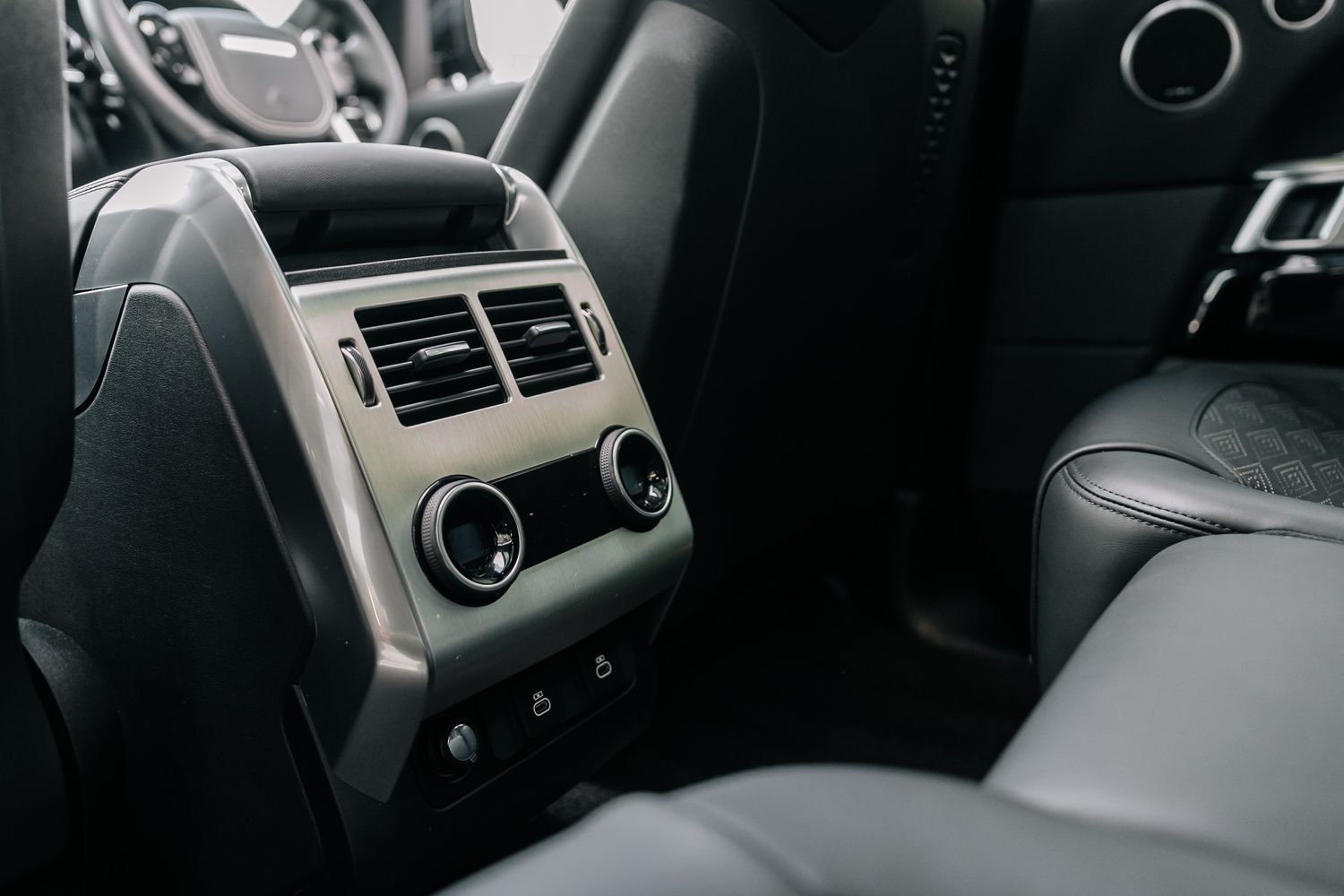 Land Rover Range Rover Sport SVR