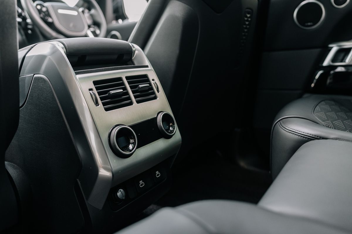 Land Rover Range Rover Sport SVR