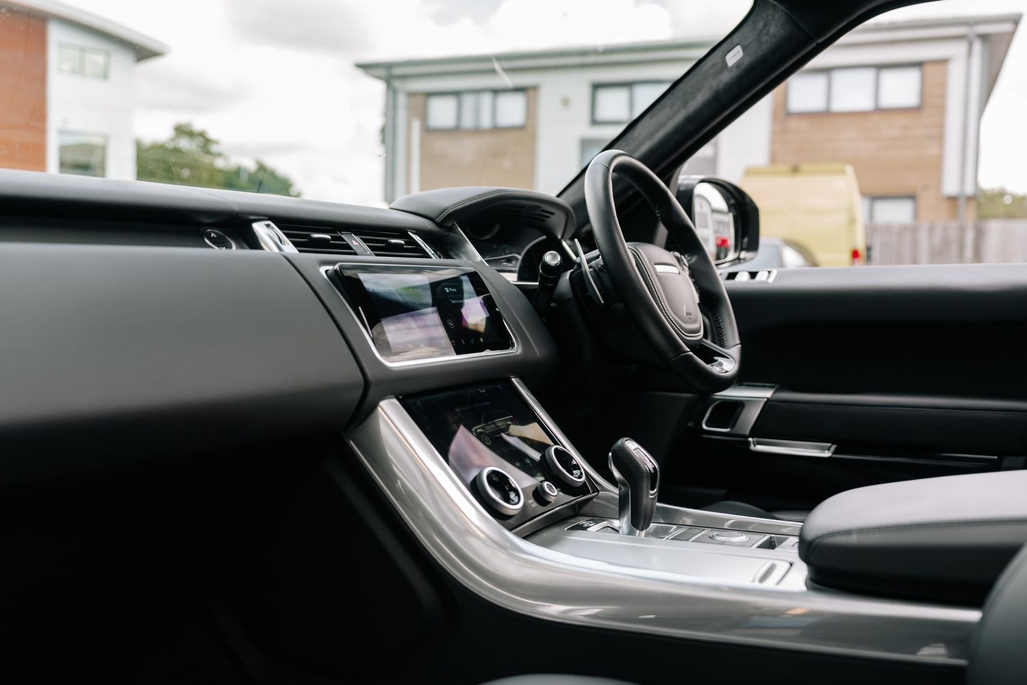 Land Rover Range Rover Sport SVR