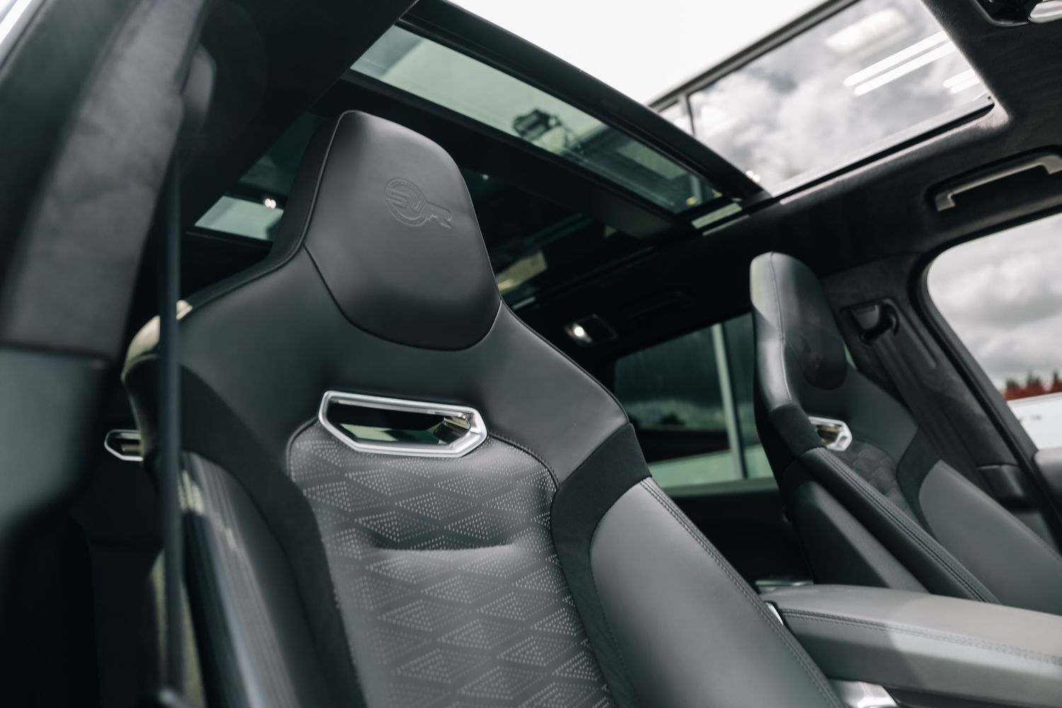 Land Rover Range Rover Sport SVR