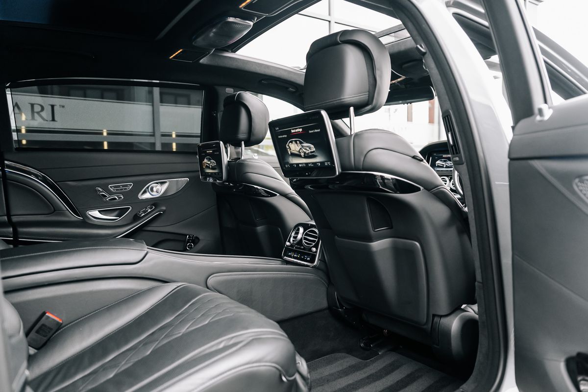 Mercedes-Benz S600 Maybach