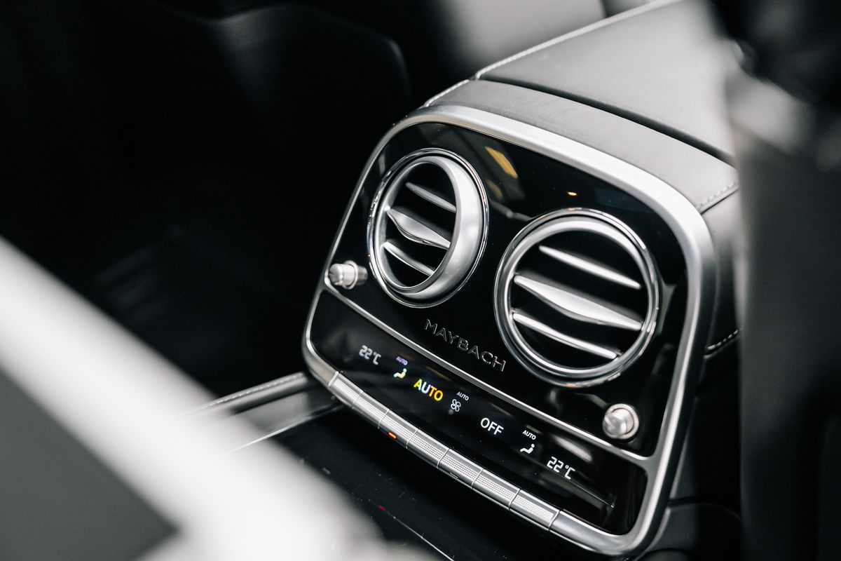 Mercedes-Benz S600 Maybach