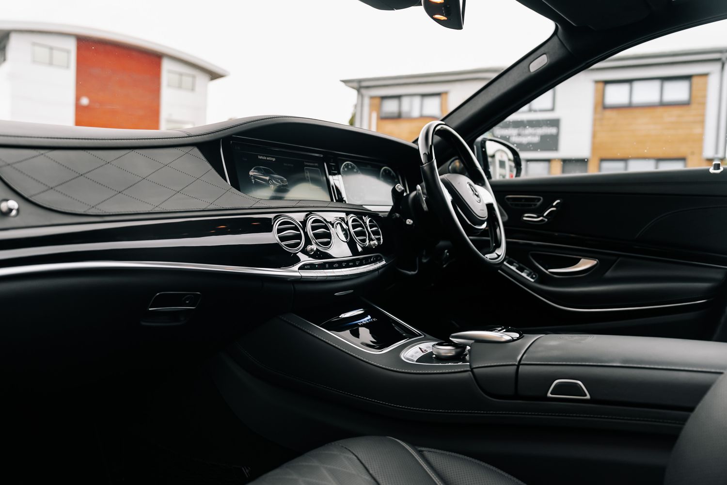 Mercedes-Benz S600 Maybach