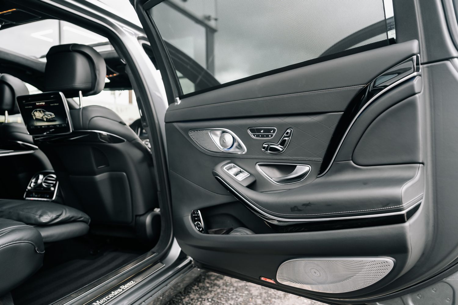Mercedes-Benz S600 Maybach