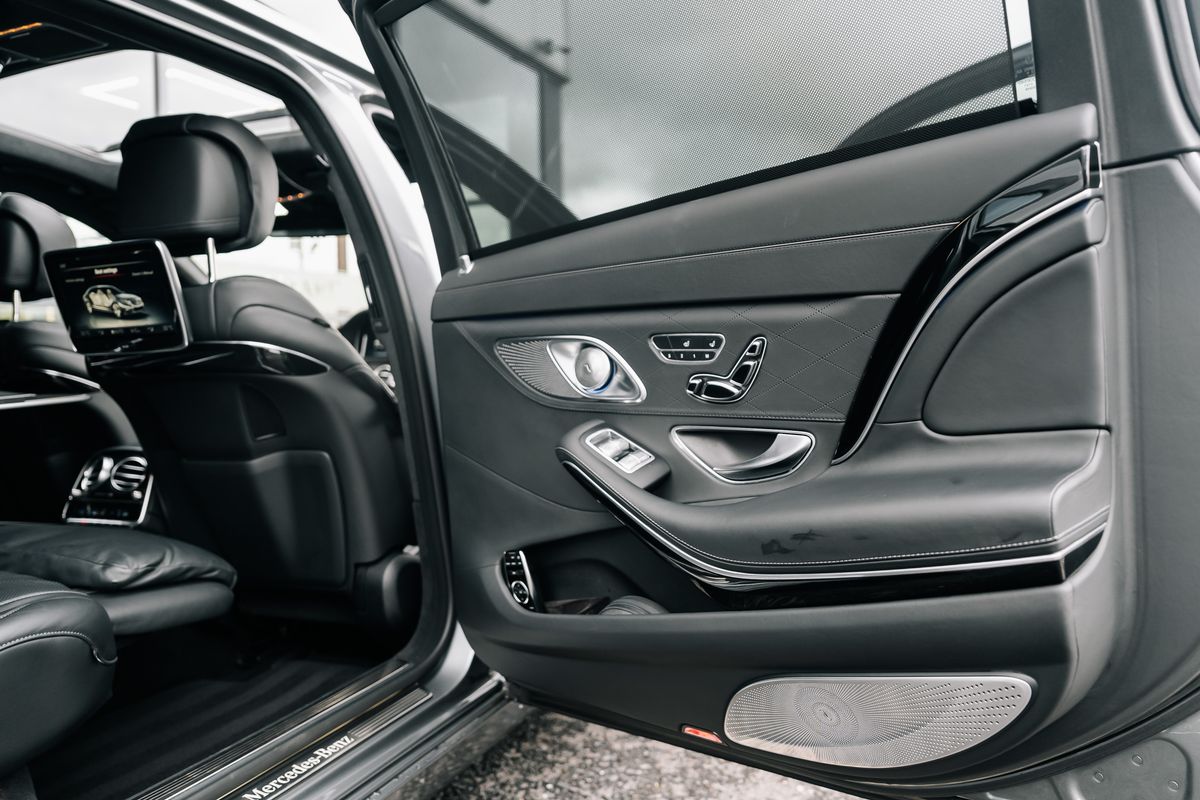 Mercedes-Benz S600 Maybach