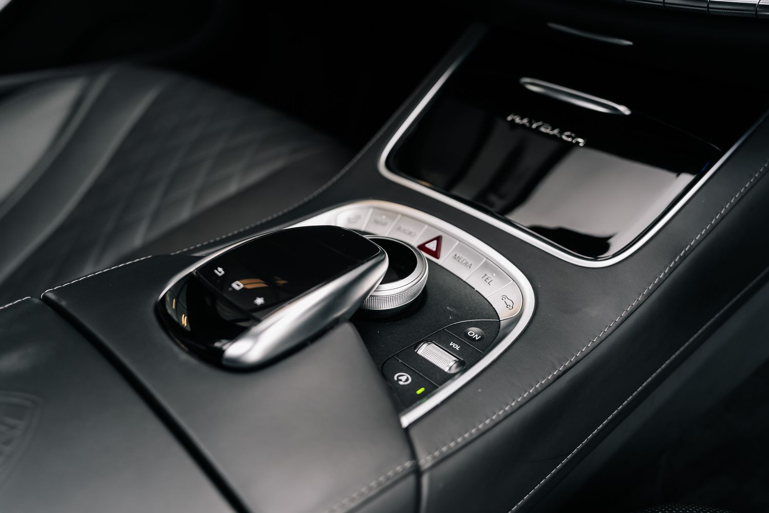 Mercedes-Benz S600 Maybach