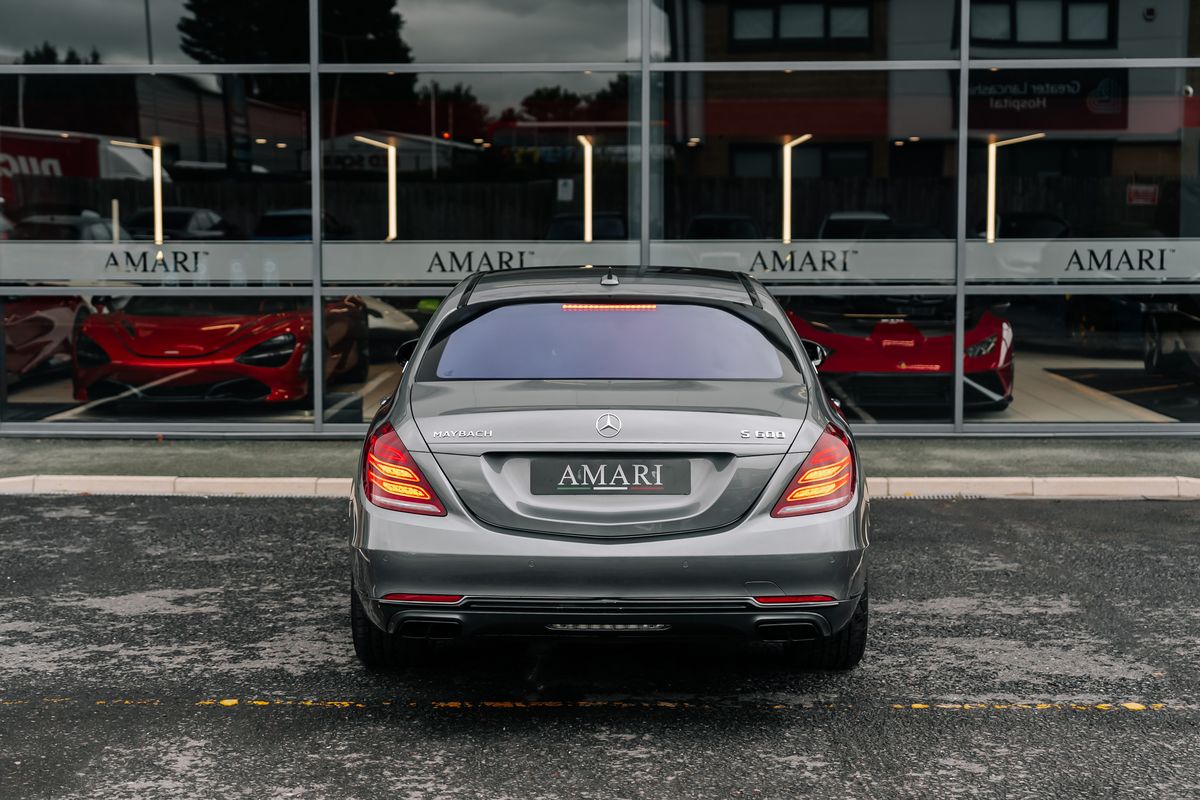 Mercedes-Benz S600 Maybach