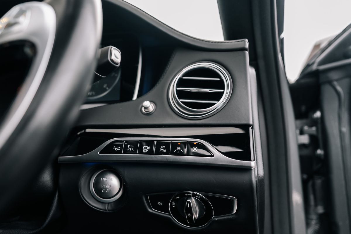 Mercedes-Benz S600 Maybach