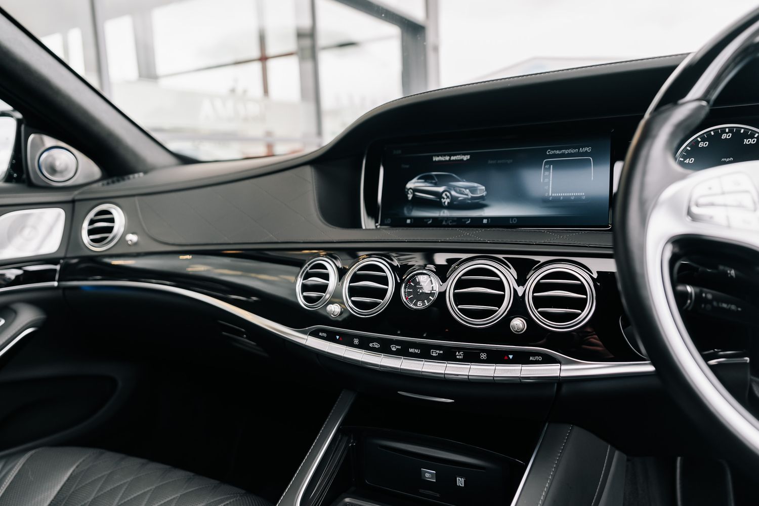 Mercedes-Benz S600 Maybach