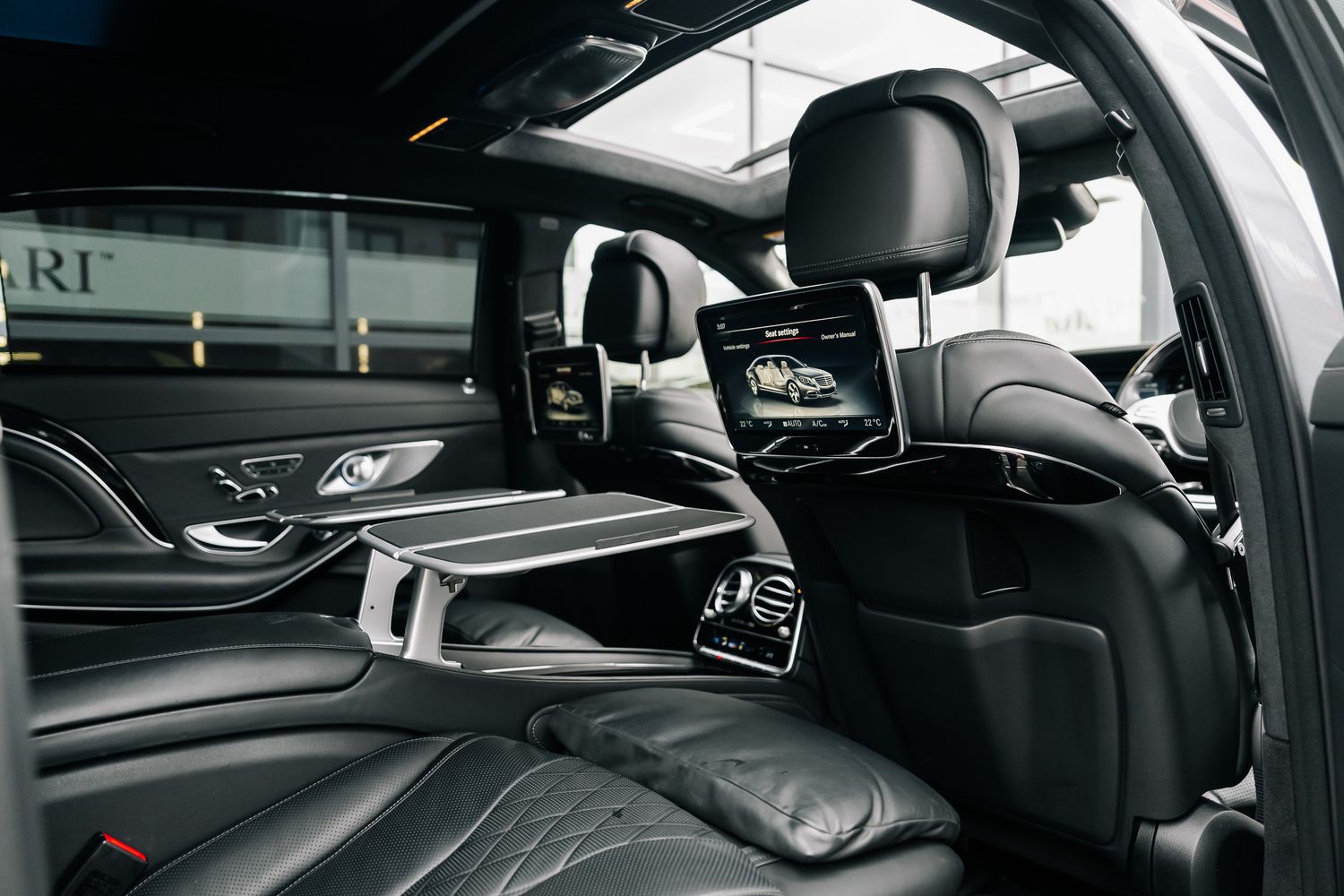 Mercedes-Benz S600 Maybach