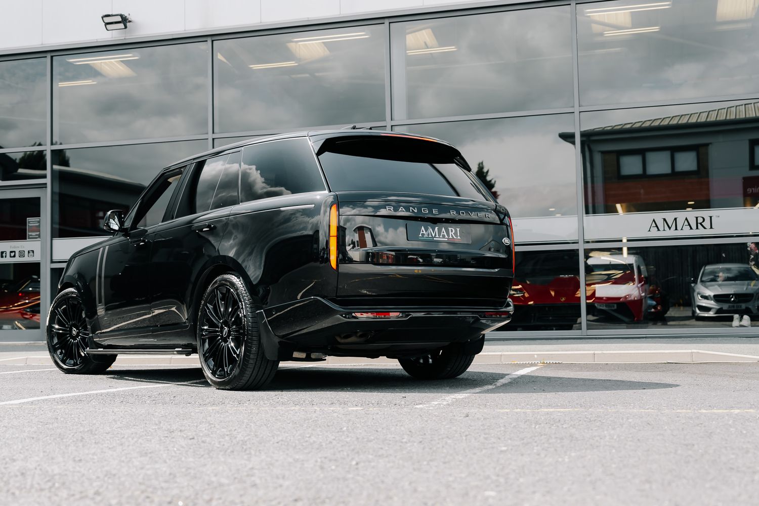 Land Rover Range Rover Autobiography First Edition D350