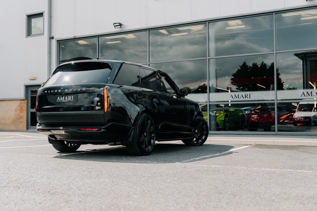 Land Rover Range Rover Autobiography First Edition D350