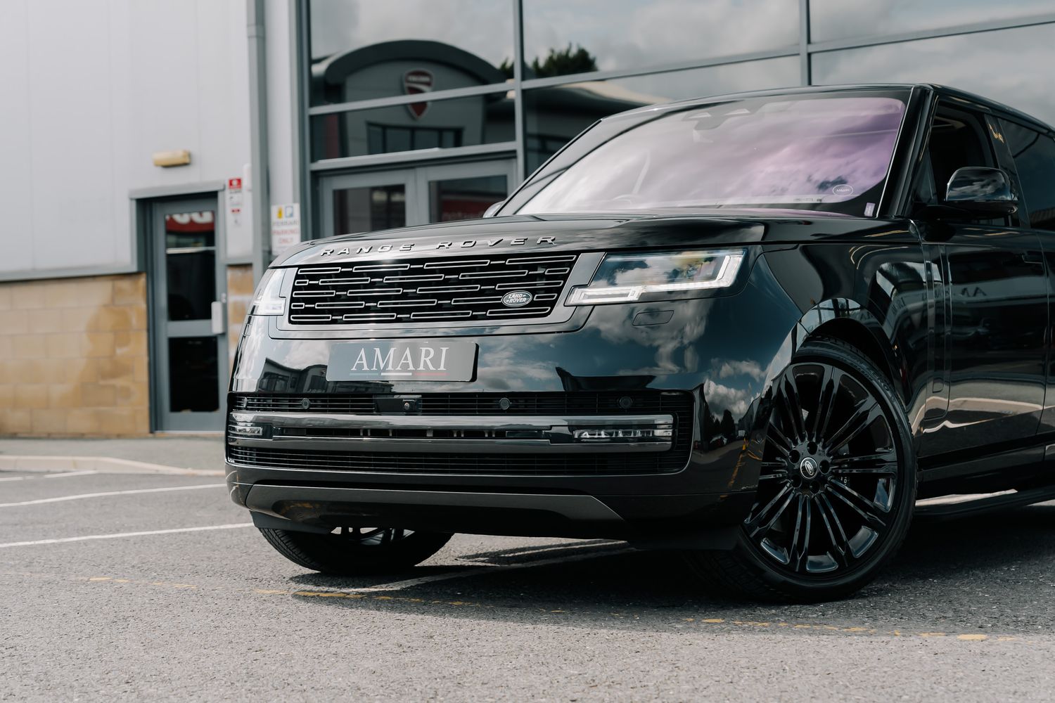 Land Rover Range Rover Autobiography First Edition D350