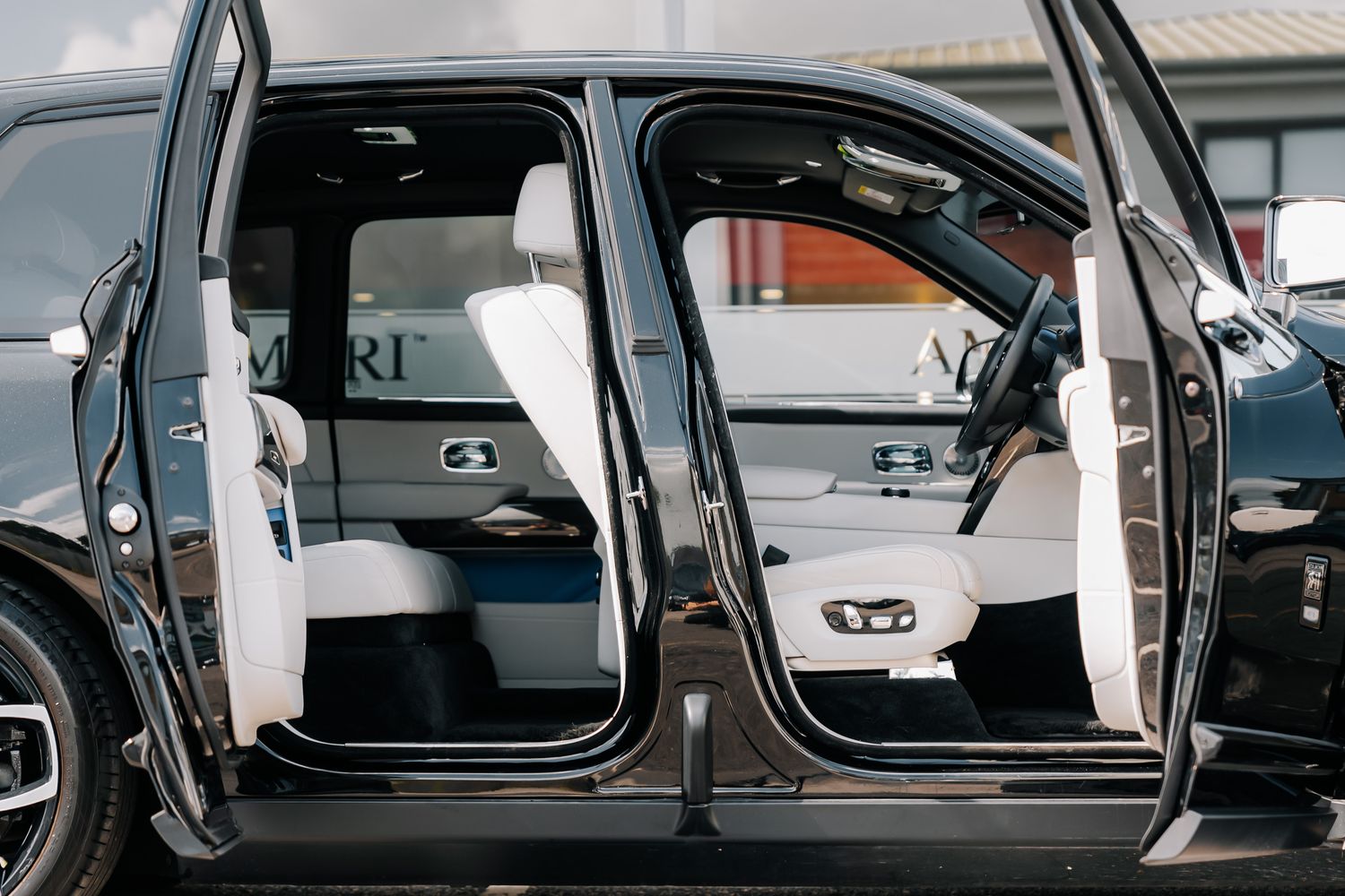 Rolls Royce Cullinan Black Badge