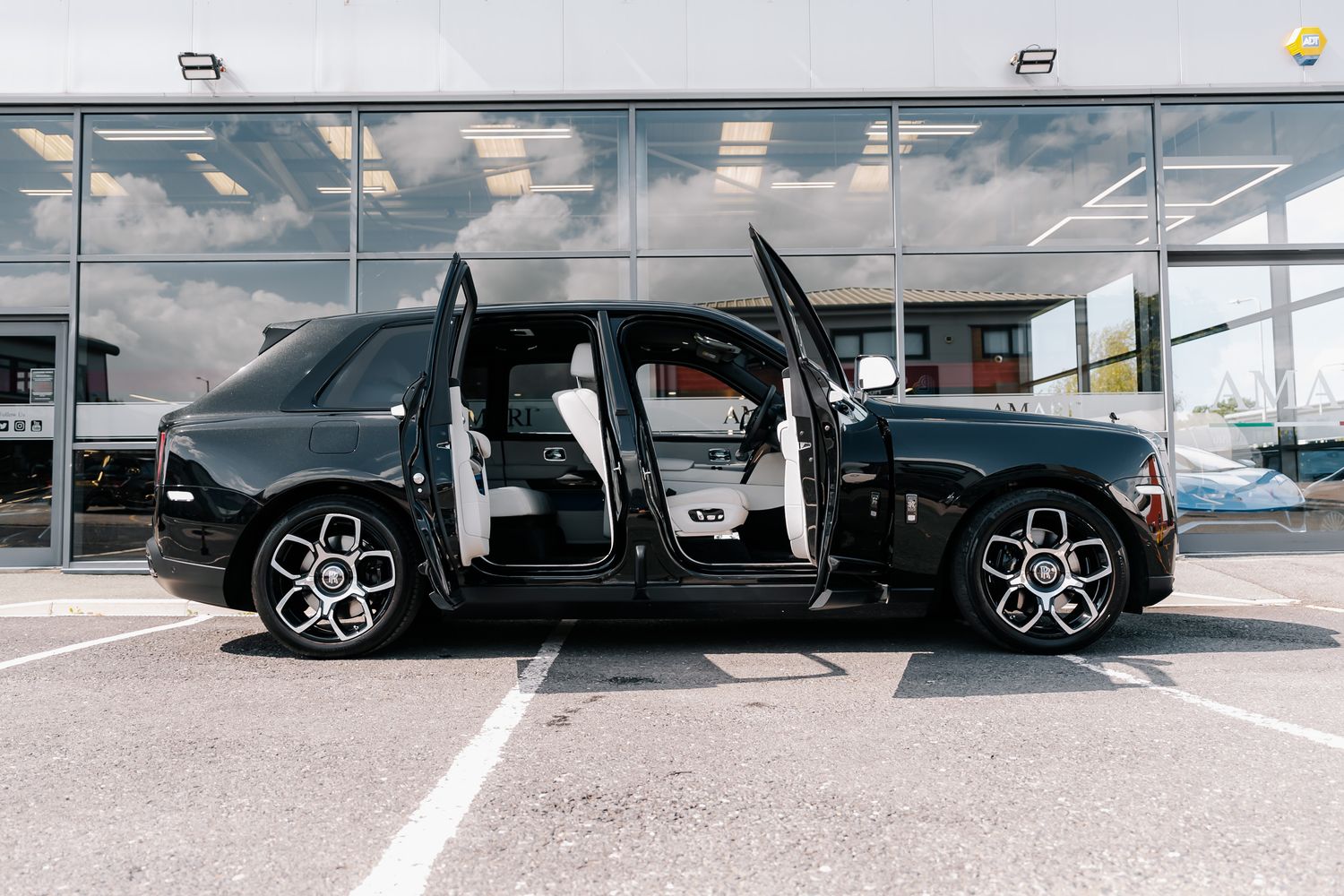 Rolls Royce Cullinan Black Badge