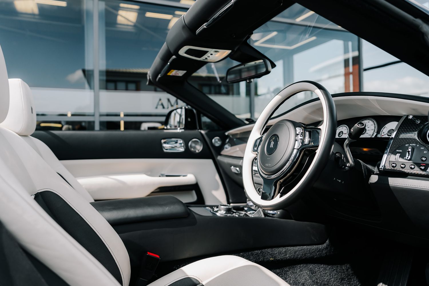 Rolls Royce Dawn Black Badge