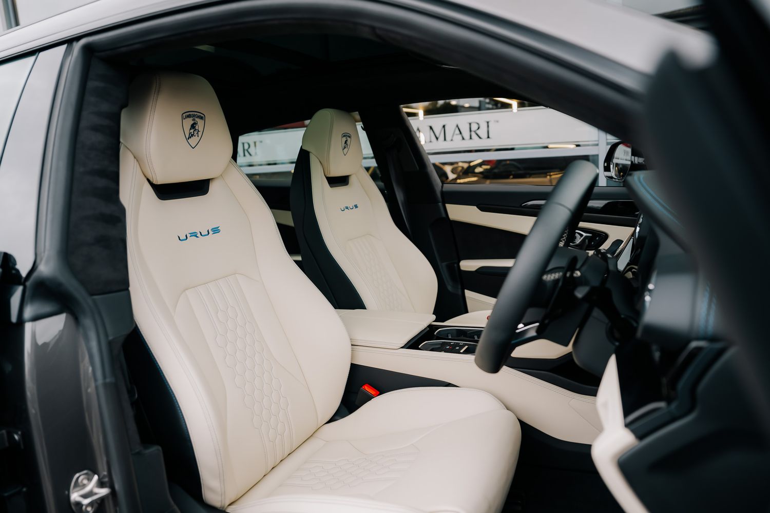 Lamborghini Urus S V8 Auto
