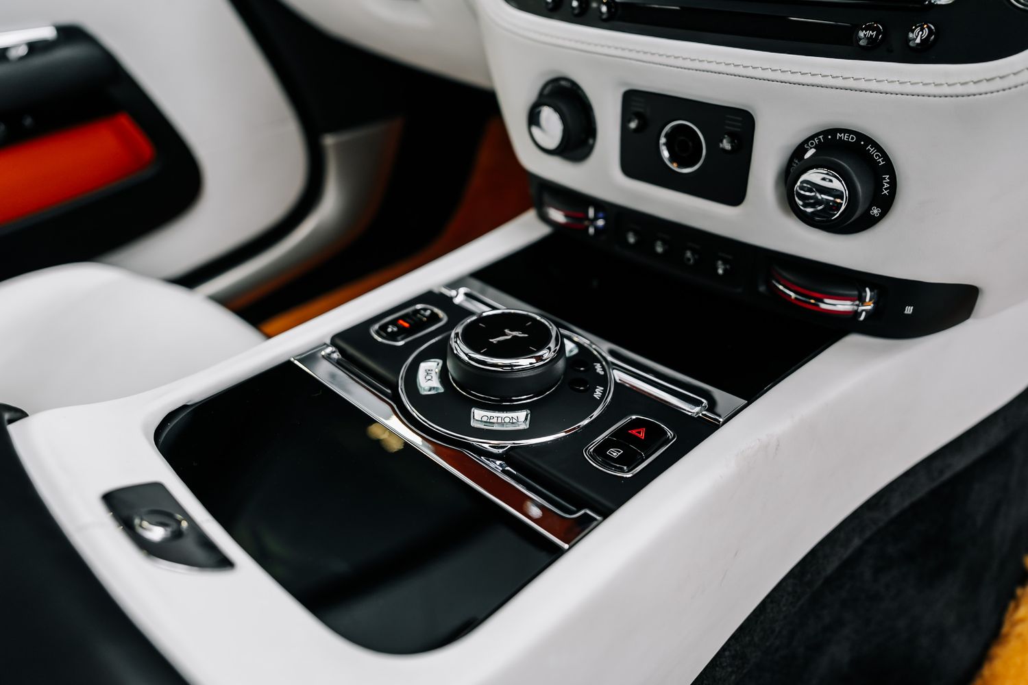 Rolls Royce Wraith Onyx