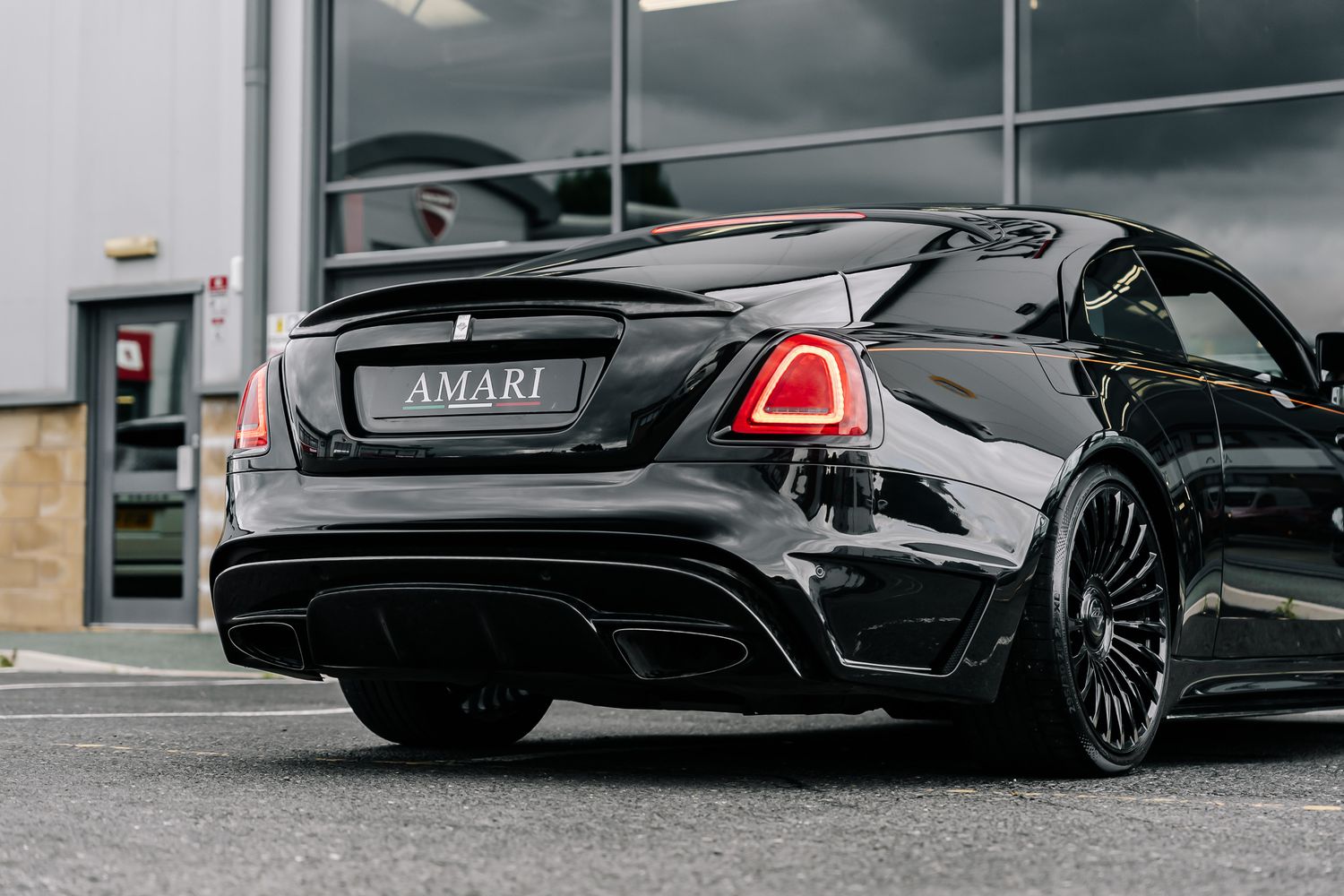 Rolls Royce Wraith Onyx