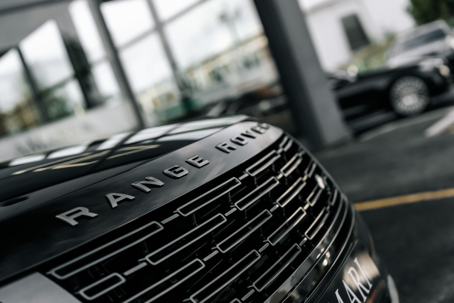Land Rover Range Rover Autobiography LWB D350 (7 Seats)