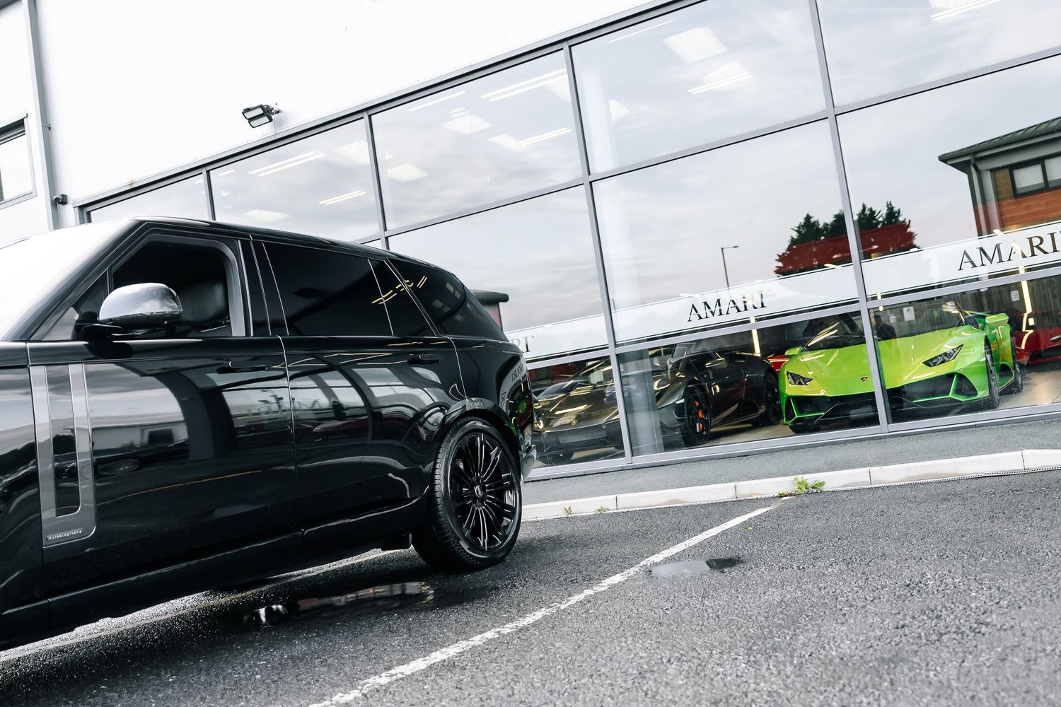 Land Rover Range Rover Autobiography LWB D350 (7 Seats)