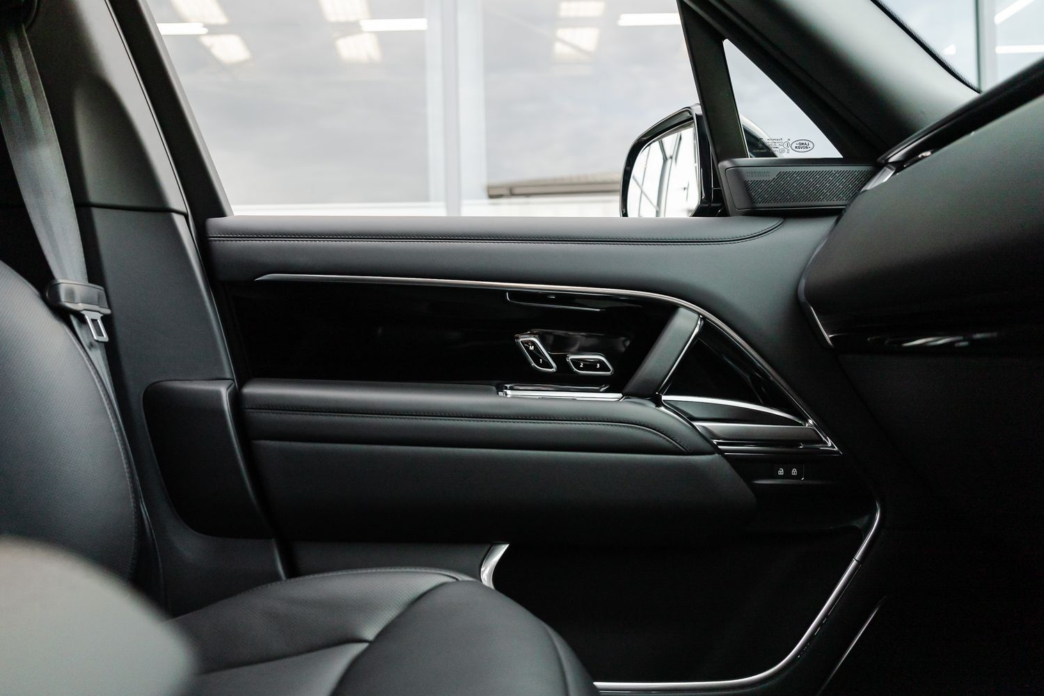 Land Rover Range Rover Autobiography LWB D350 (7 Seats)