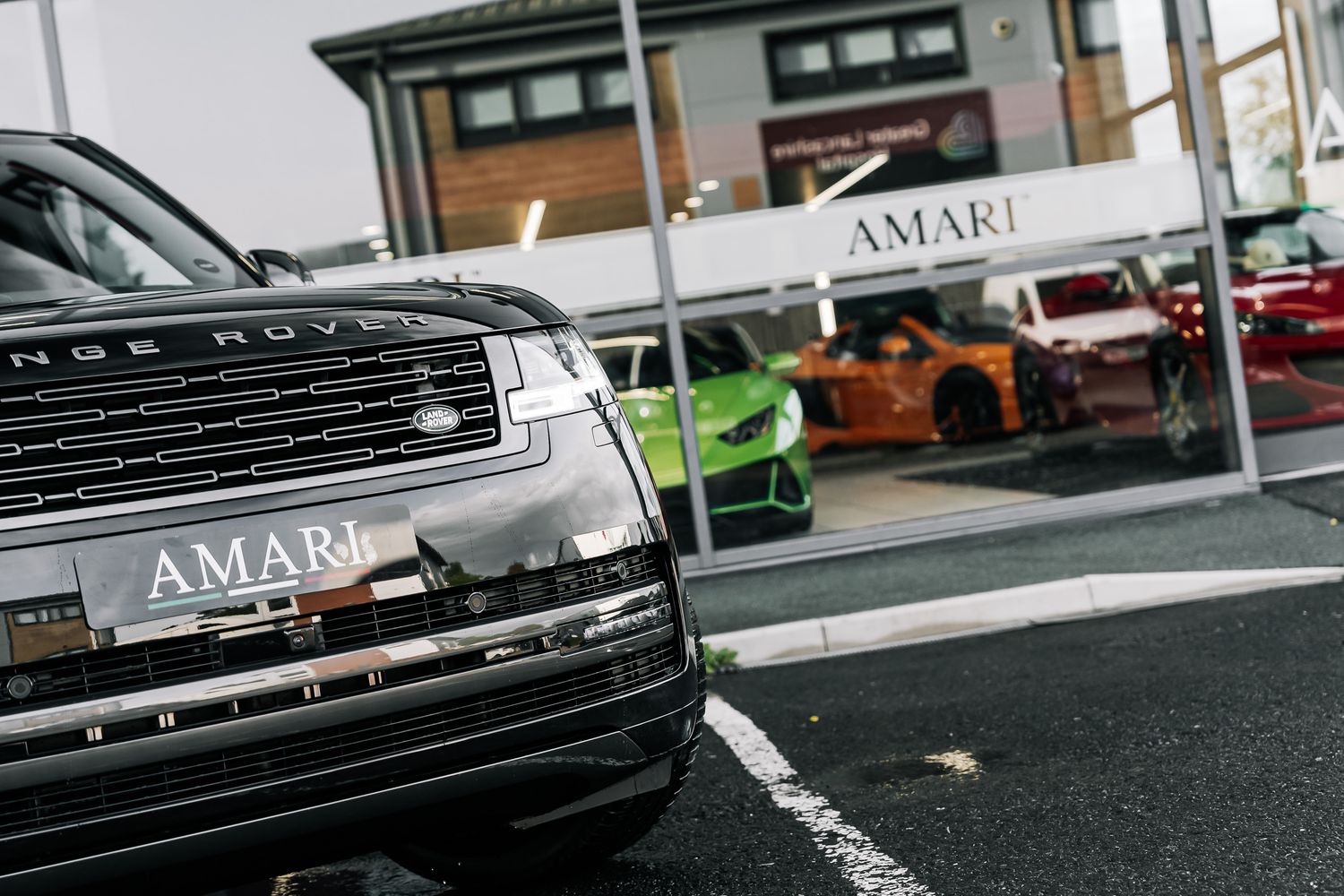 Land Rover Range Rover Autobiography LWB D350 (7 Seats)