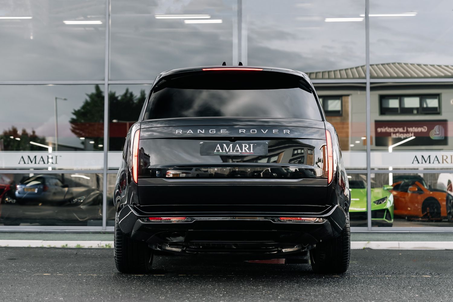 Land Rover Range Rover Autobiography LWB D350 (7 Seats)