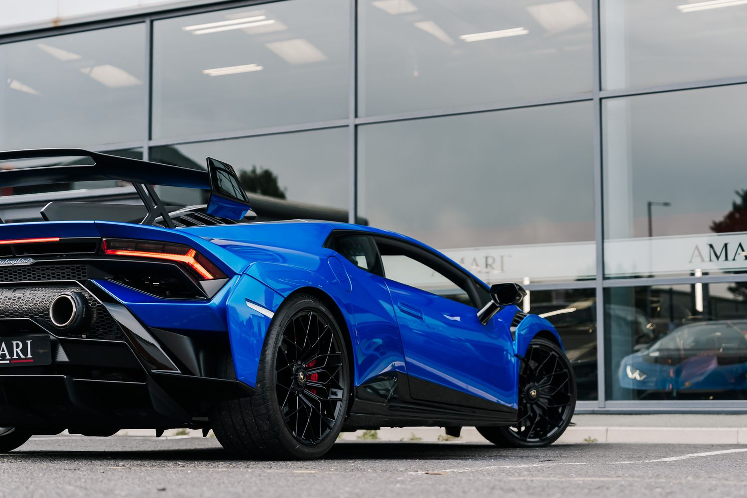 Lamborghini Huracan STO