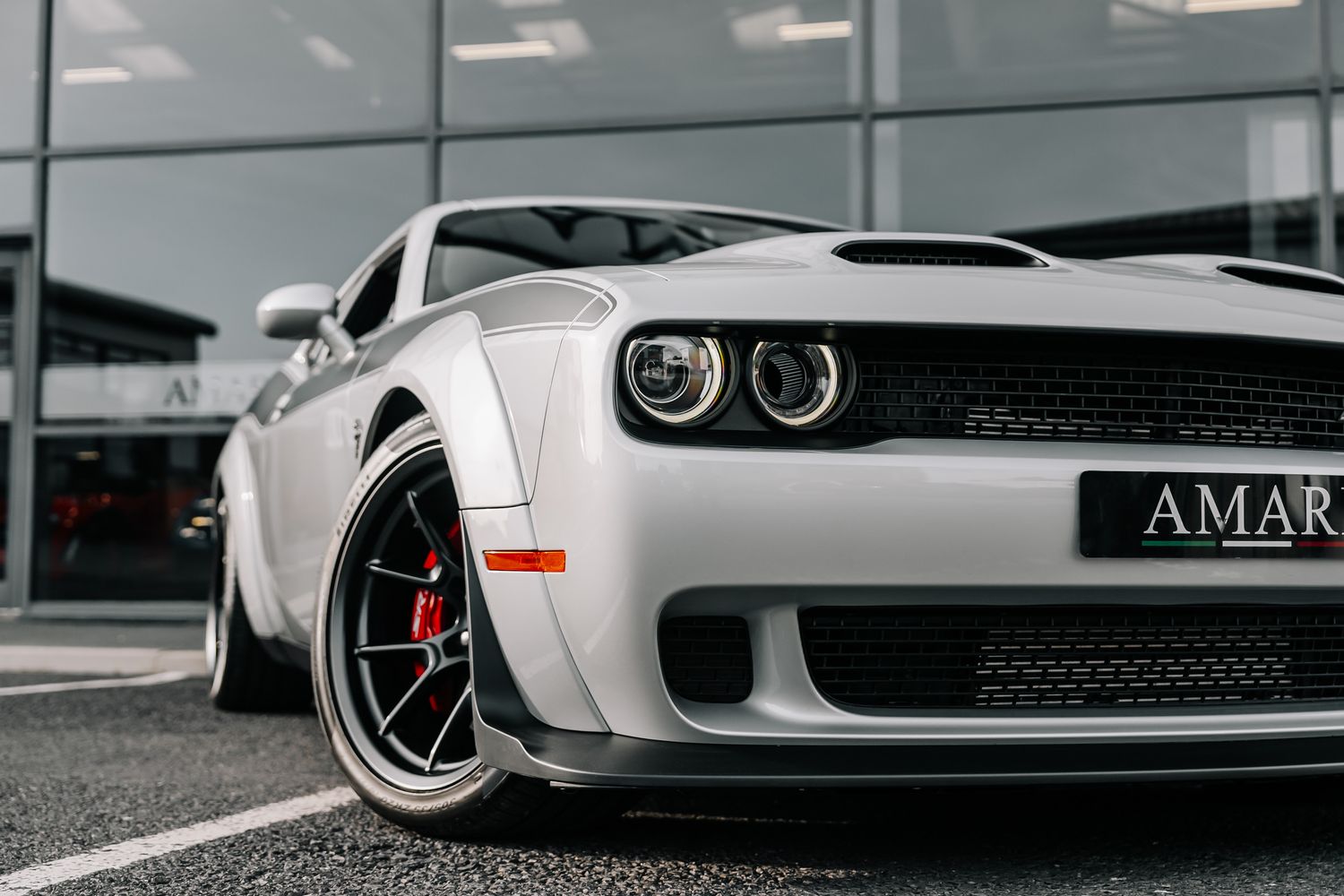 Dodge Challenger Jailbreak